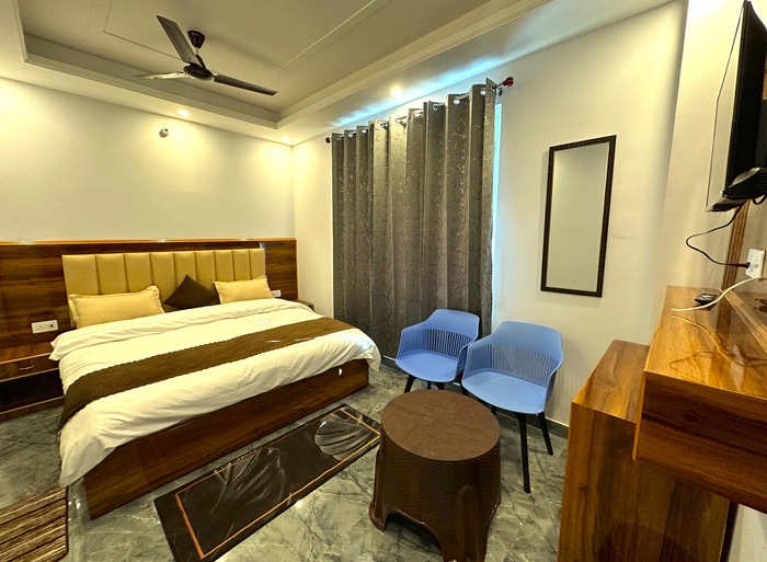 Hotel for Char Dham Yatra in Rishikesh – On Highway AC Rooms
